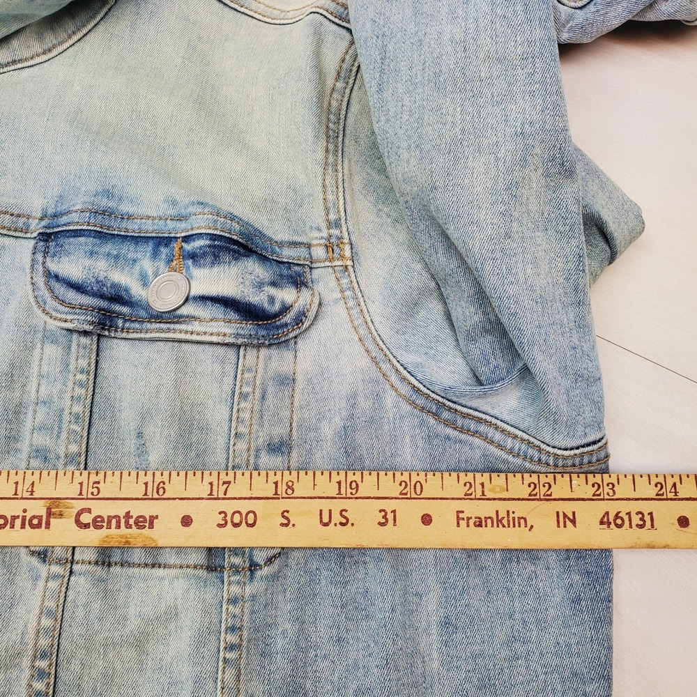 LC Lauren Conrad Light Wash Distressed Denim Trucker Jacket XXL Womens Western - Picture 6 of 11
